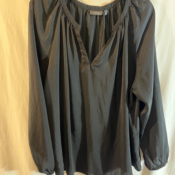 Apt 9 Black long sleeve silky peasant blouse - Picture 2 of 6
